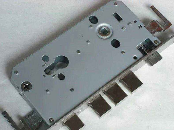 佳木斯市24小时上门开锁公司